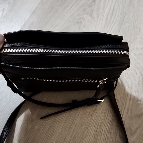 Vince Camuto crossbody bag - Picture 4 of 4